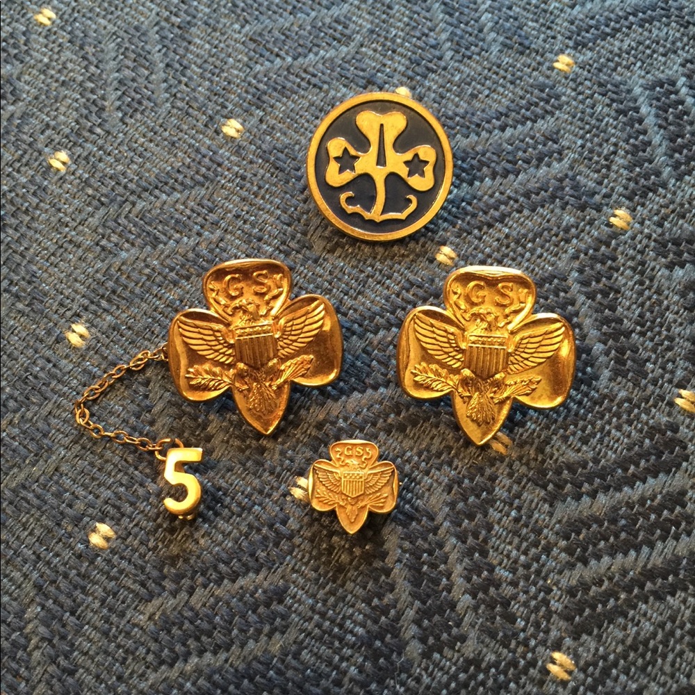 4 Vintage Girl Scout pins